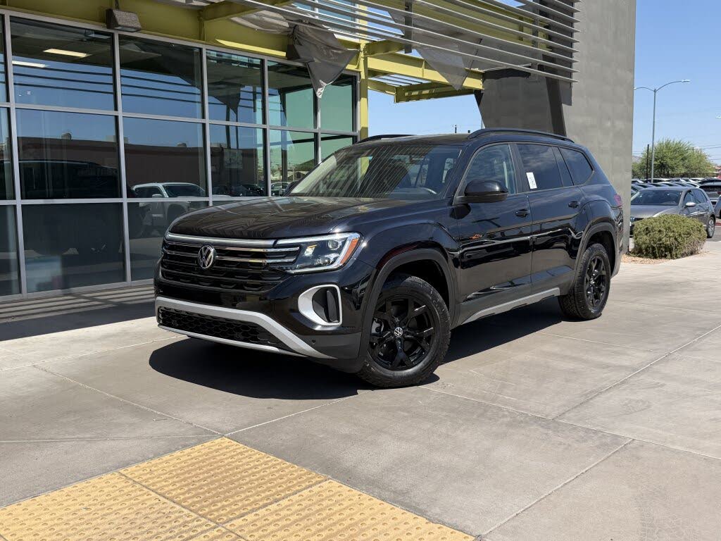 2024 Volkswagen Atlas Peak Edition SEL