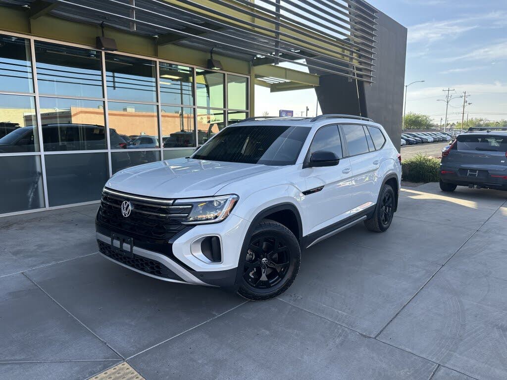 2024 Volkswagen Atlas Peak Edition SEL