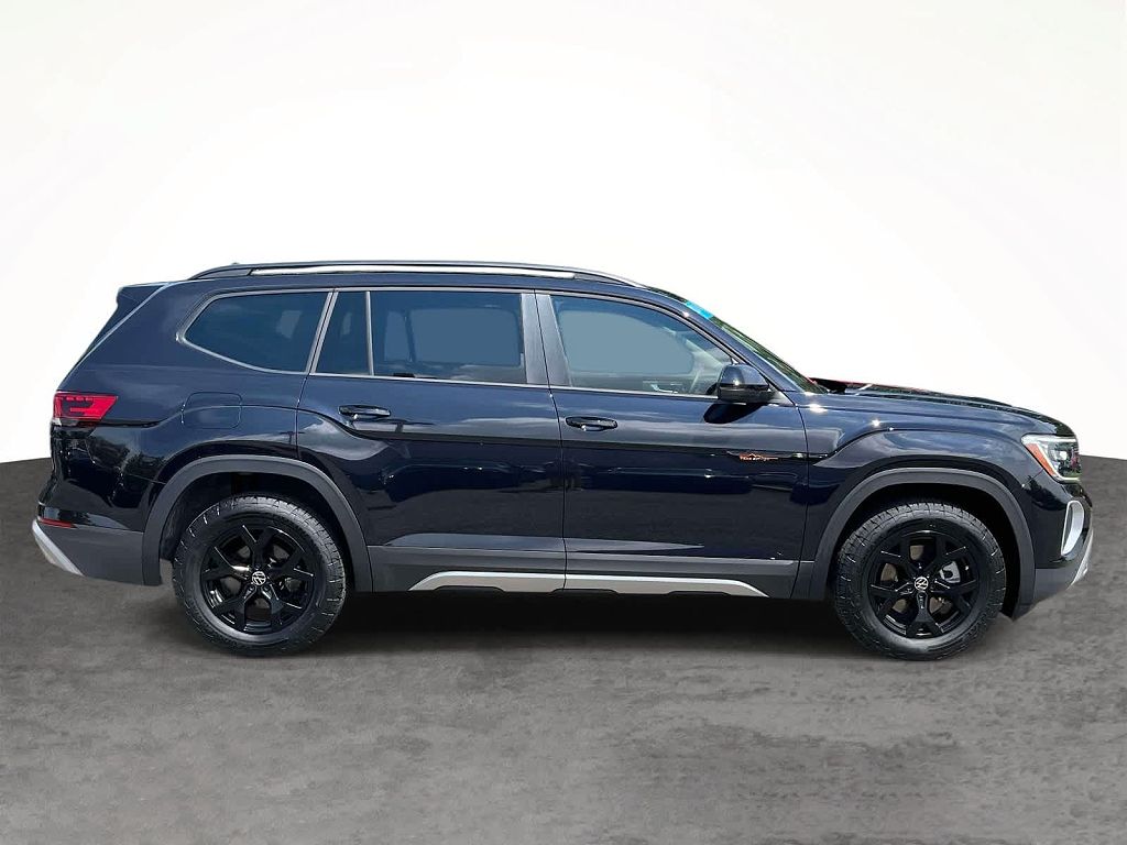 2024 Volkswagen Atlas Peak Edition SEL