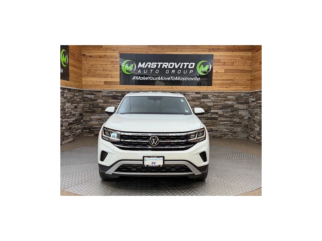 2023 Volkswagen Atlas Cross Sport SE w/Technology