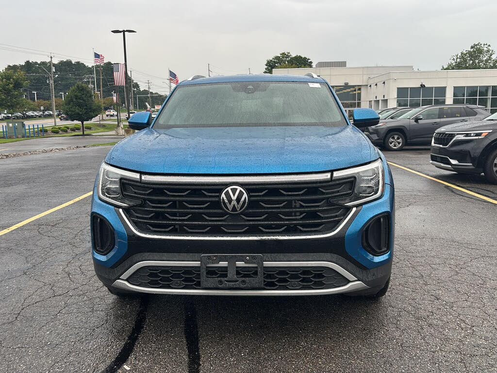 2024 Volkswagen Atlas Cross Sport SE w/Technology