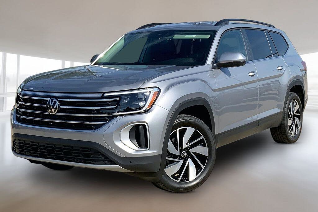 2026 Volkswagen Atlas SE w/Technology