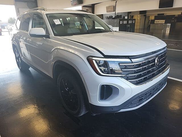 2026 Volkswagen Atlas SE w/Technology