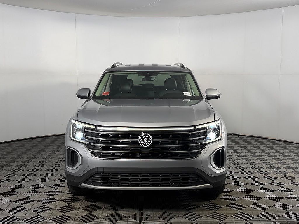 2024 Volkswagen Atlas SE w/Technology
