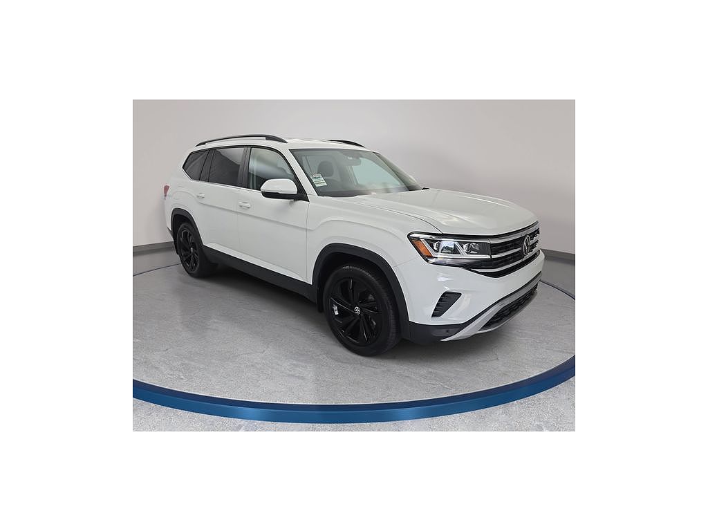 2023 Volkswagen Atlas SE w/Technology
