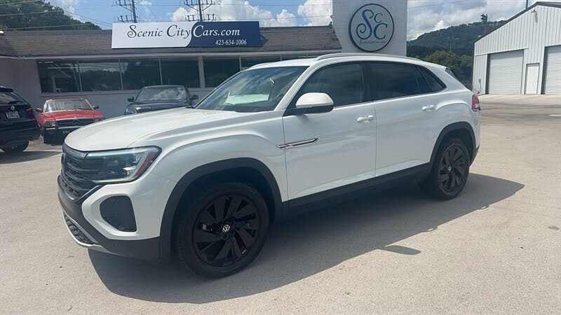 2024 Volkswagen Atlas Cross Sport SE w/Technology