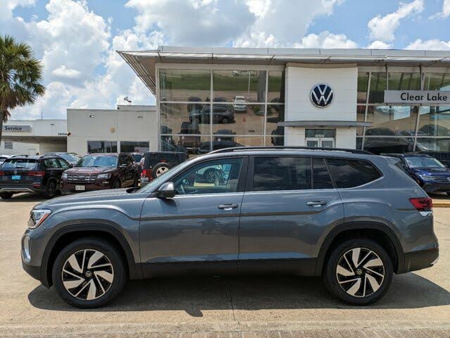 2024 Volkswagen Atlas SE w/Technology