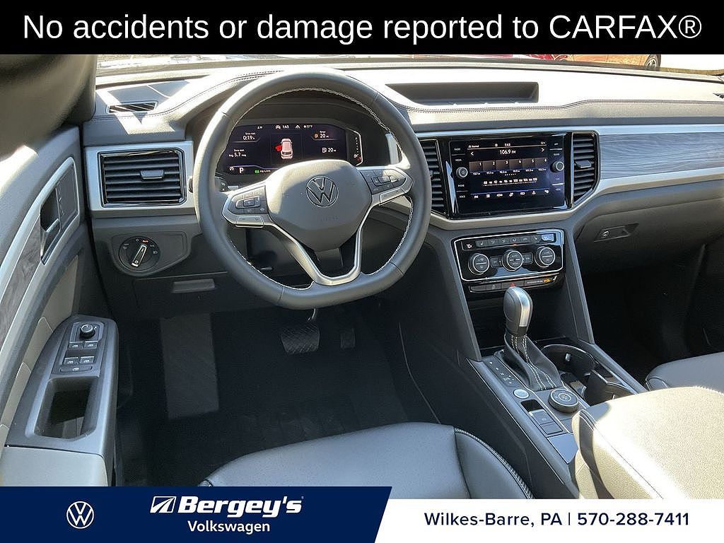 2022 Volkswagen Atlas Cross Sport 2.0T SE w/Technology