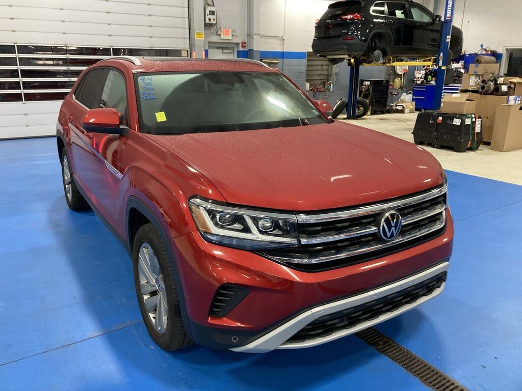 2022 Volkswagen Atlas Cross Sport SE w/Technology