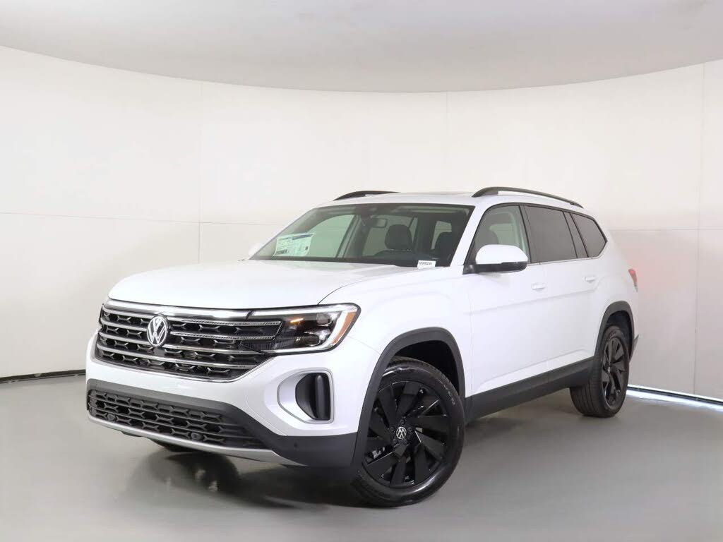 2026 Volkswagen Atlas SE w/Technology