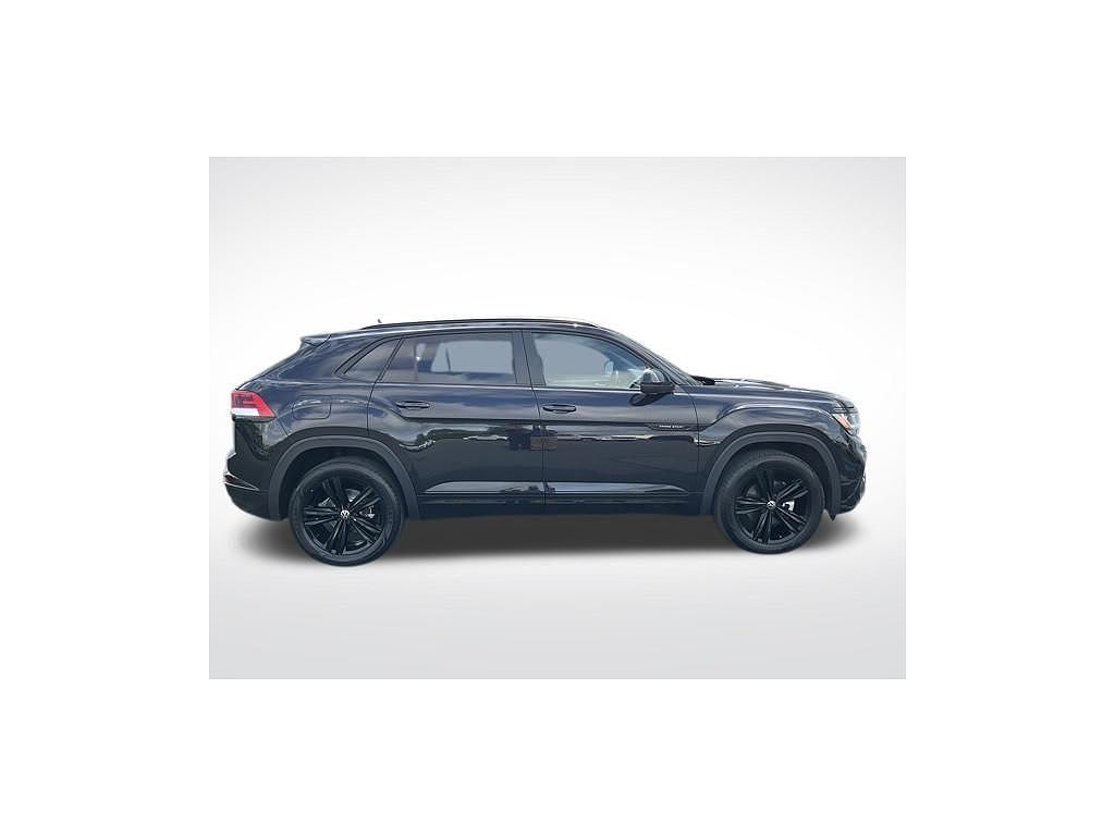 2023 Volkswagen Atlas Cross Sport 2.0T SEL R-Line Black 4MOTION