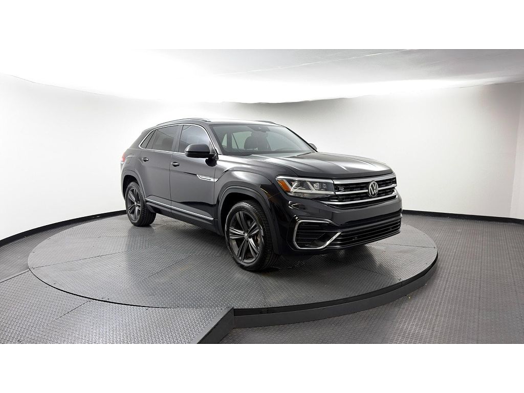 2022 Volkswagen Atlas Cross Sport SEL R-Line