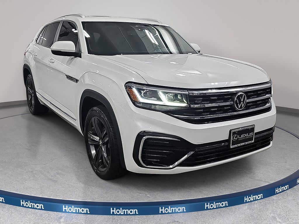 2022 Volkswagen Atlas Cross Sport SEL R-Line