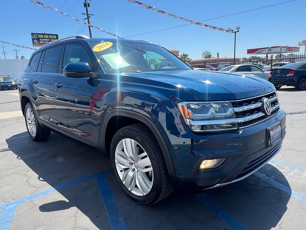 2019 Volkswagen Atlas V6 SE w/Technology R-Line
