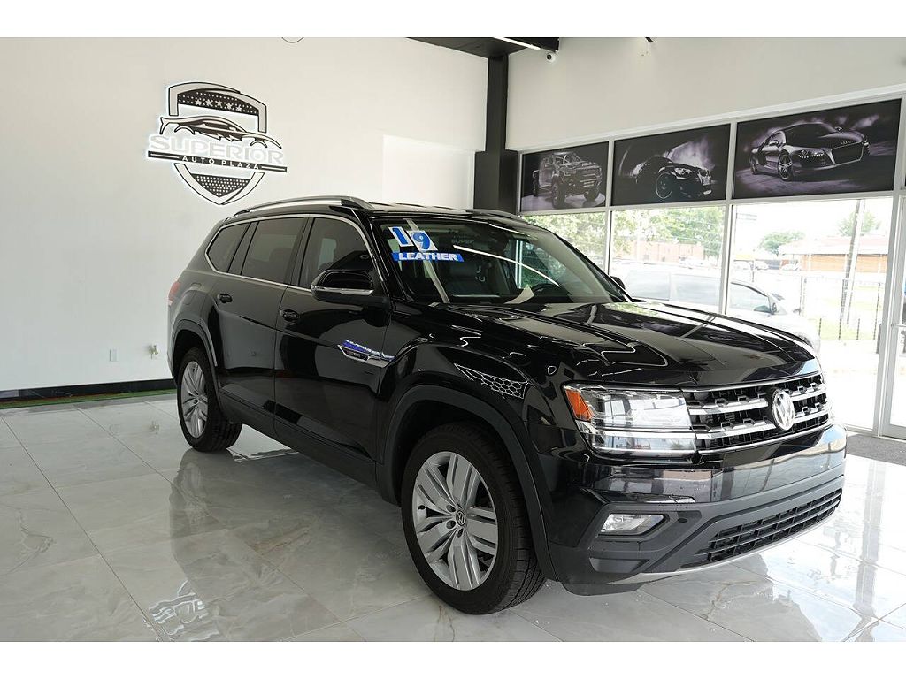 2019 Volkswagen Atlas V6 SE w/Technology R-Line