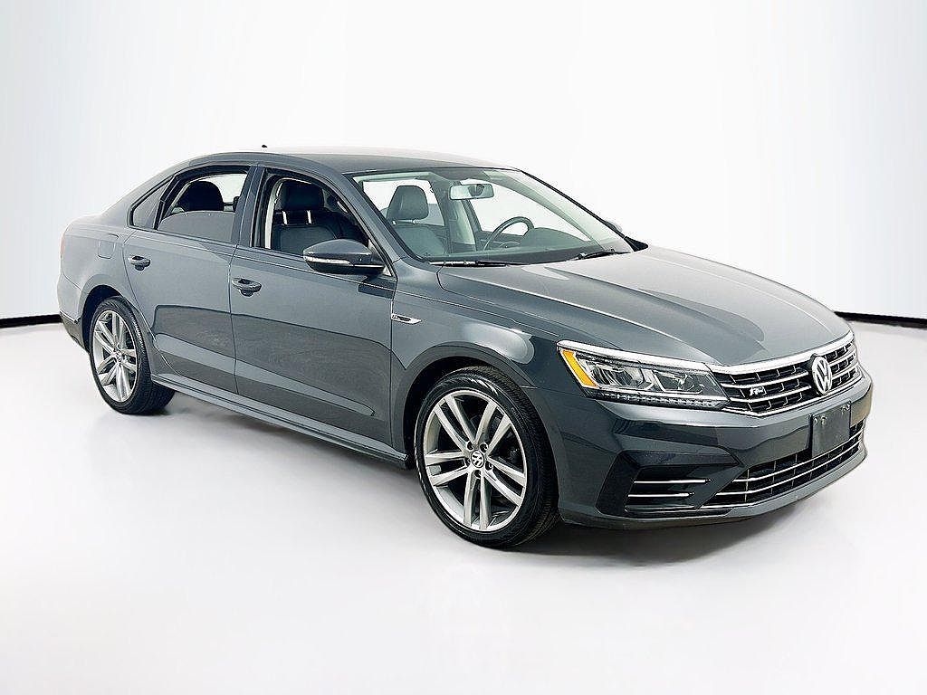 2018 Volkswagen Passat R-Line
