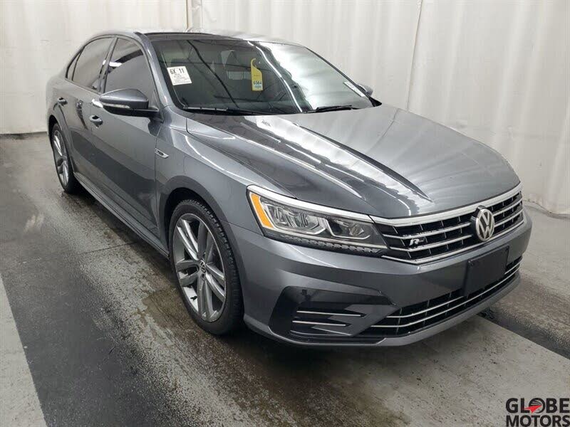 2018 Volkswagen Passat R-Line