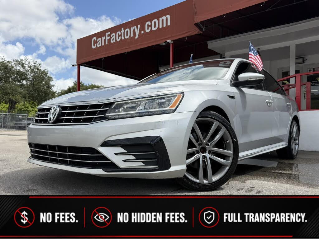 2018 Volkswagen Passat R-Line