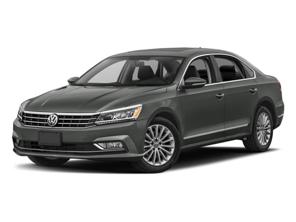 2018 Volkswagen Passat R-Line