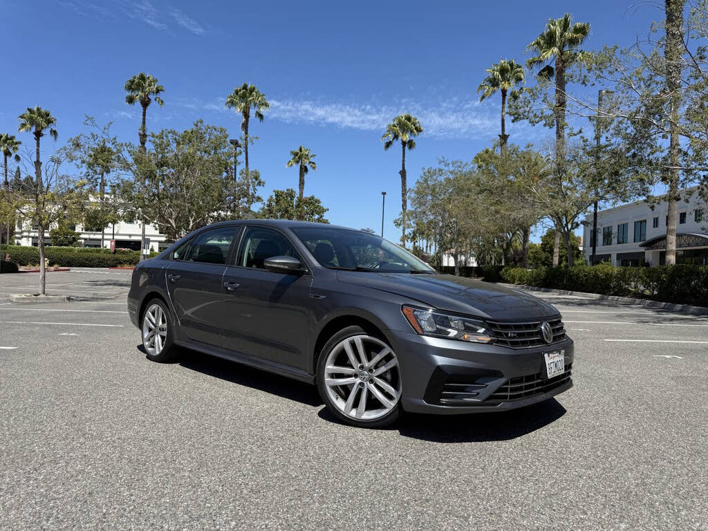 2018 Volkswagen Passat S