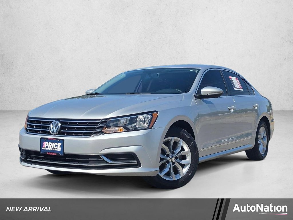 2016 Volkswagen Passat R-Line