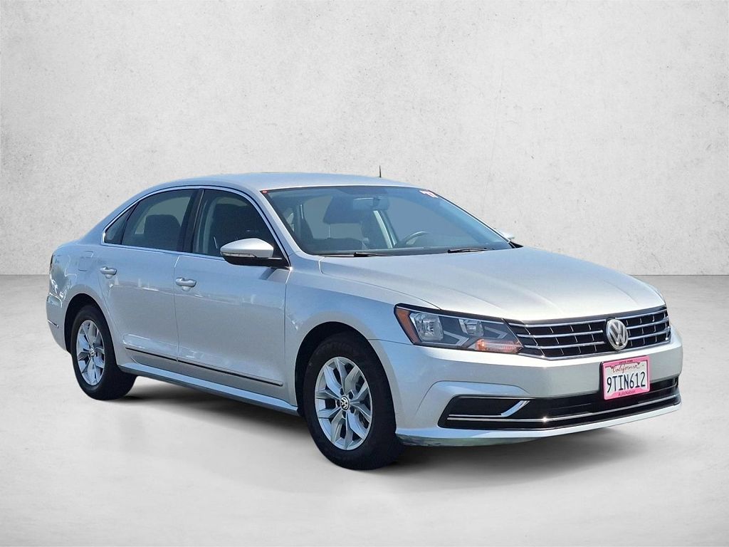2017 Volkswagen Passat S