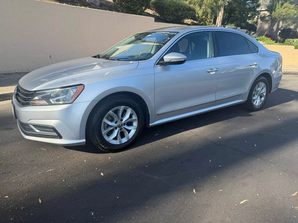 2016 Volkswagen Passat S PZEV