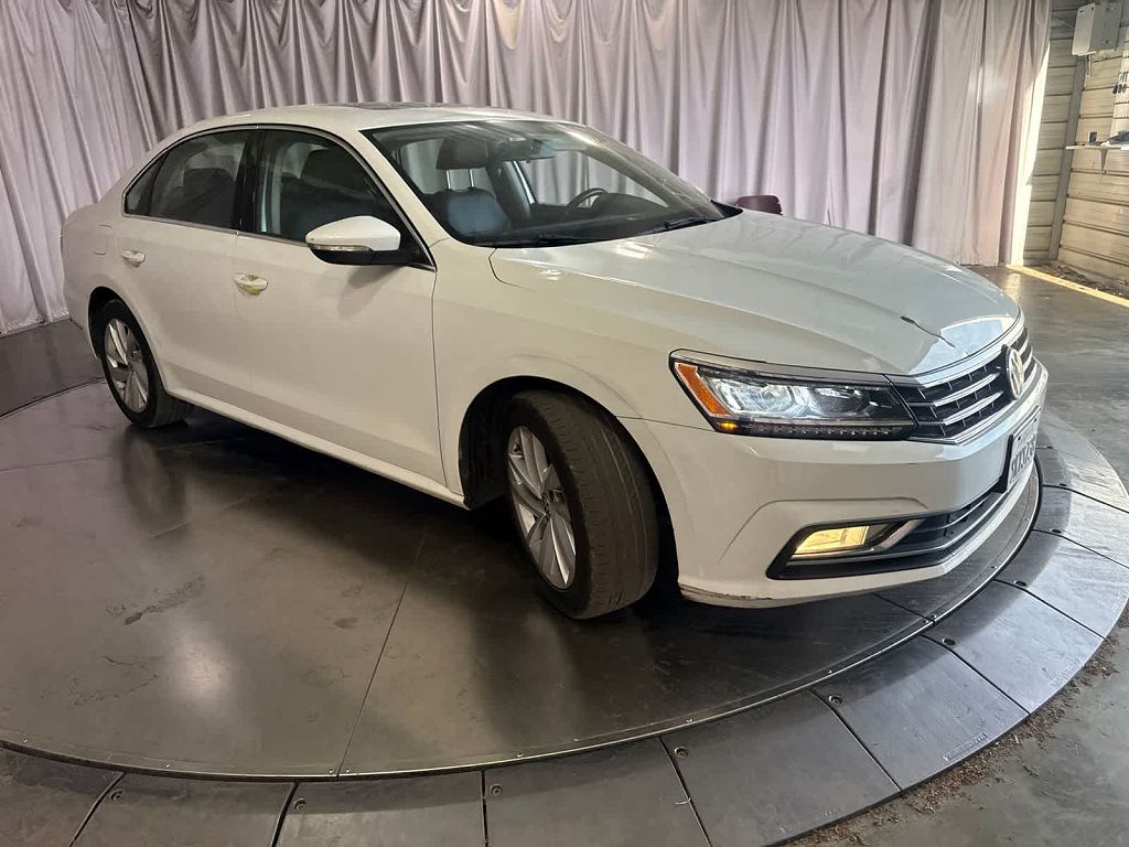 2018 Volkswagen Passat SE