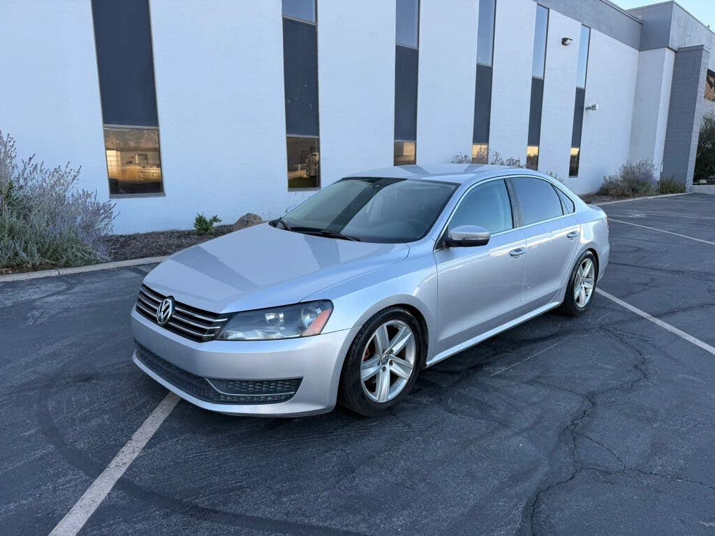 2013 Volkswagen Passat SE PZEV