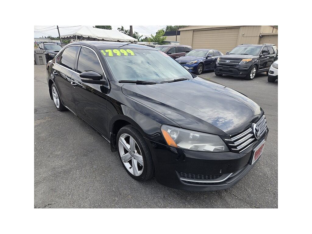 2013 Volkswagen Passat SE PZEV