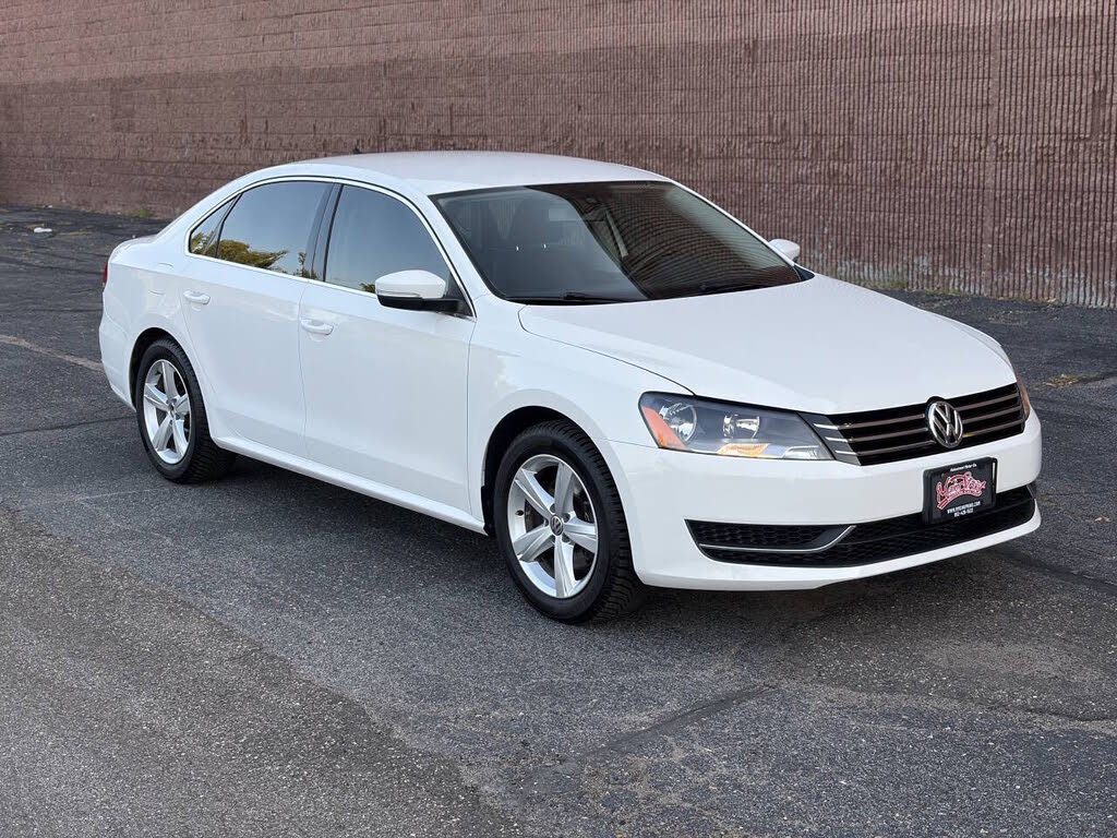 2015 Volkswagen Passat Sport PZEV