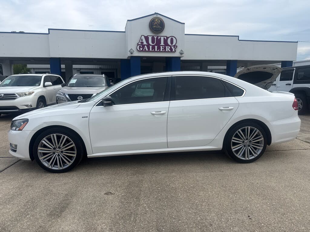 2015 Volkswagen Passat SE PZEV