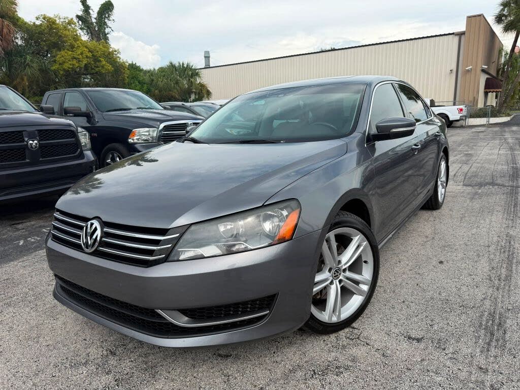 2014 Volkswagen Passat 1.8T Sport PZEV