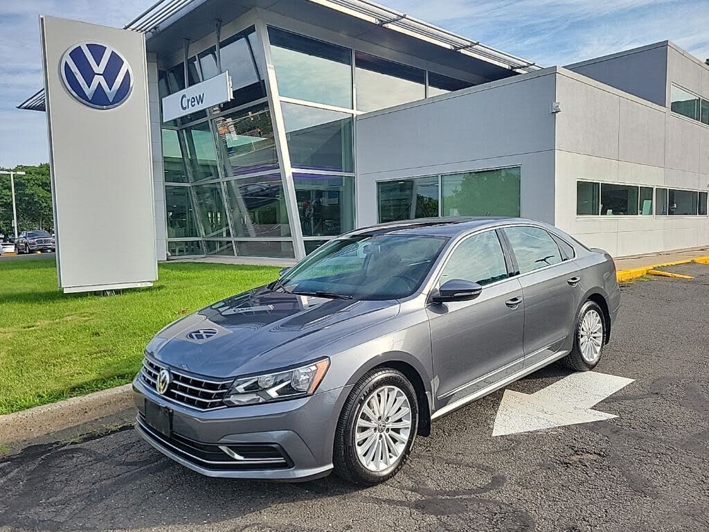 2016 Volkswagen Passat SE PZEV w/Technology