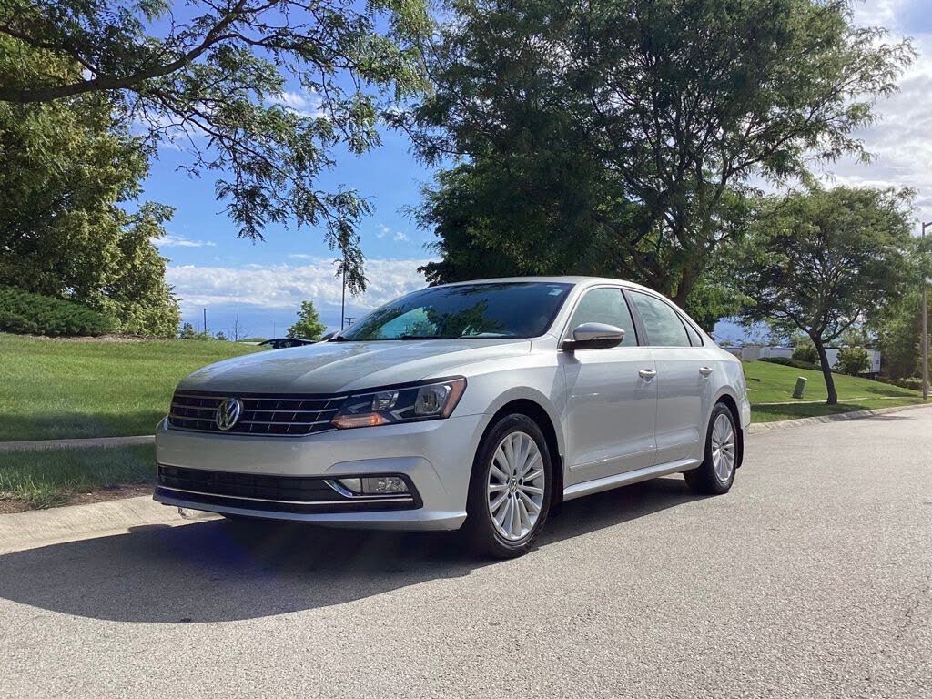 2016 Volkswagen Passat SE PZEV w/Technology