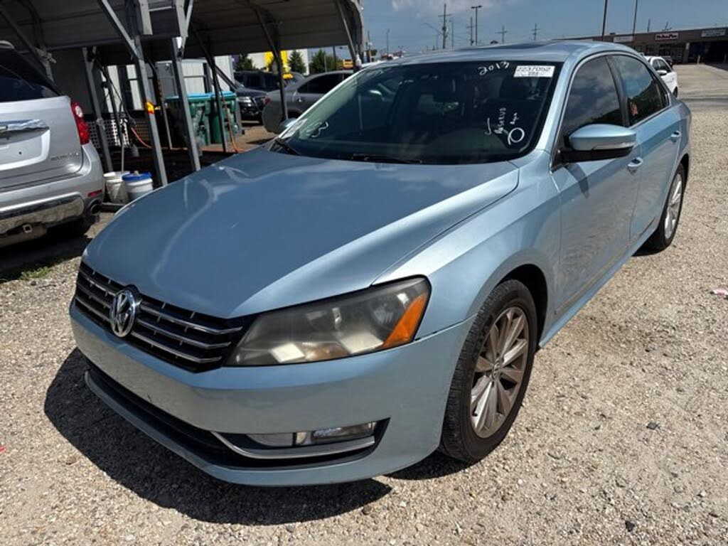 2013 Volkswagen Passat SEL Premium