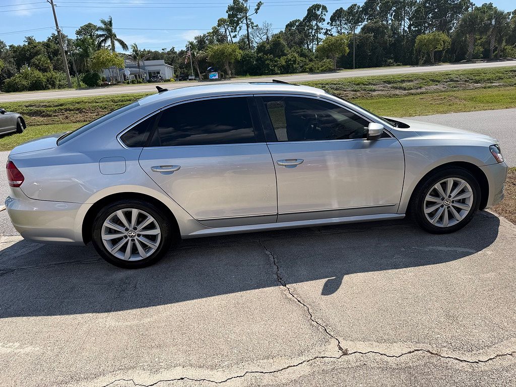 2013 Volkswagen Passat SEL Premium