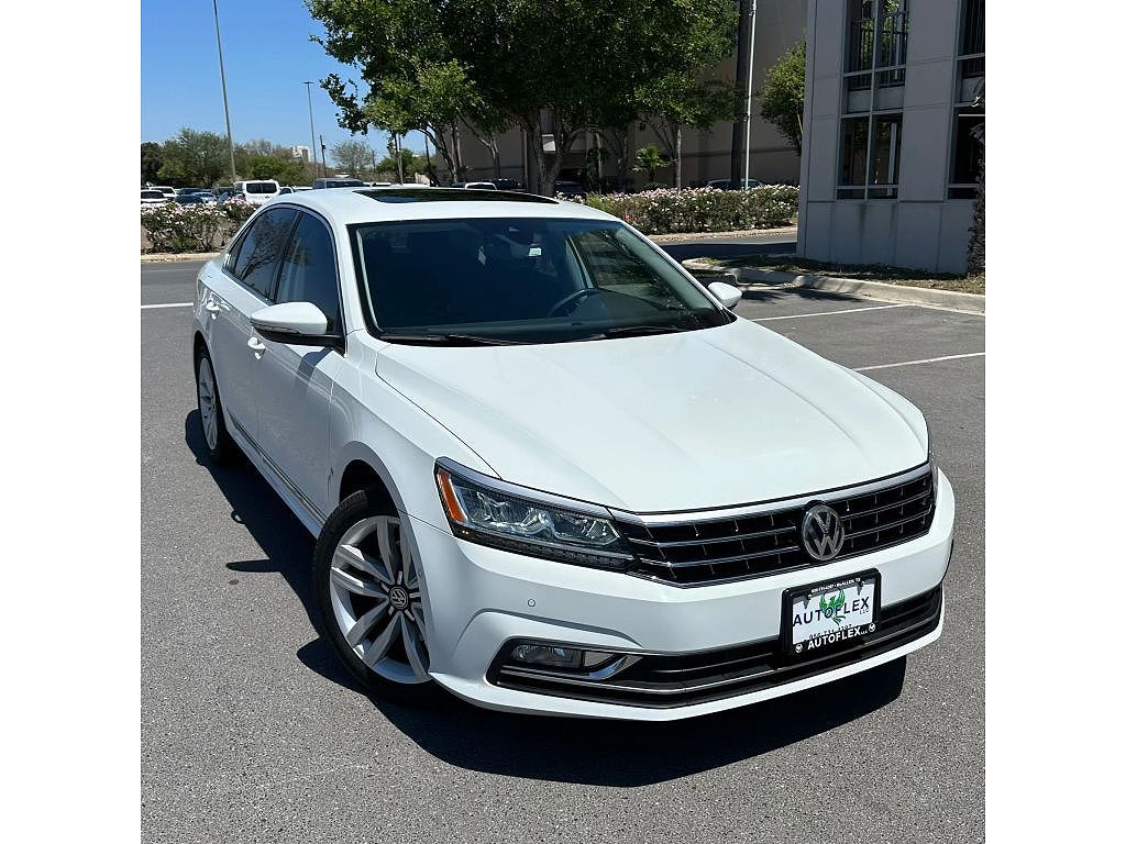 2017 Volkswagen Passat V6 SEL Premium