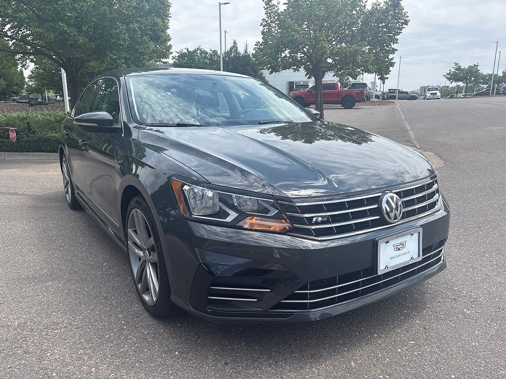 2017 Volkswagen Passat R-Line