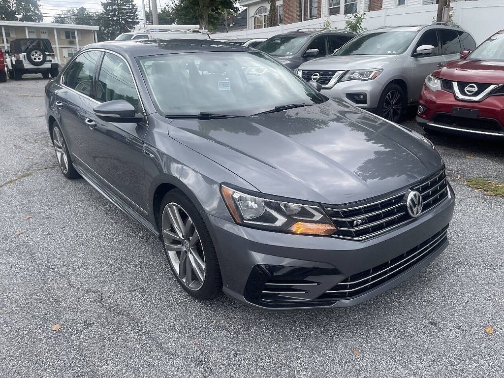 2017 Volkswagen Passat R-Line