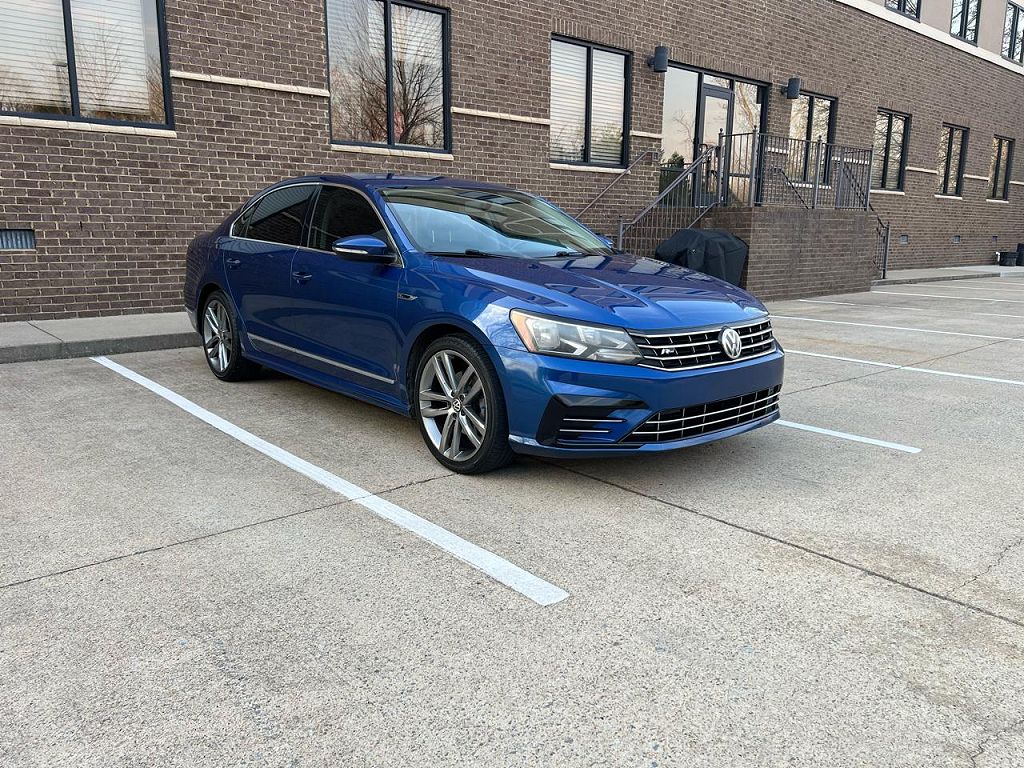 2017 Volkswagen Passat R-Line
