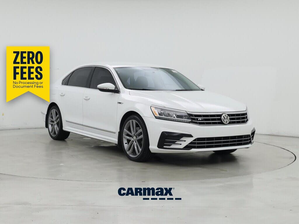 2017 Volkswagen Passat R-Line