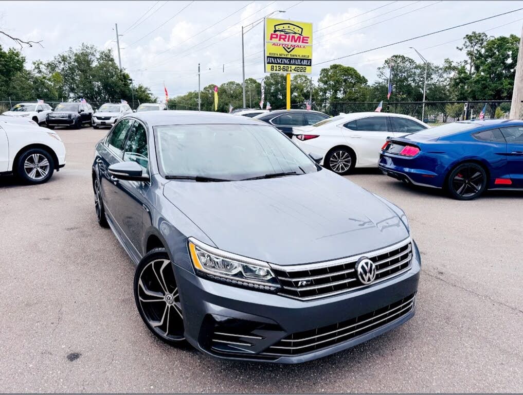 2017 Volkswagen Passat R-Line