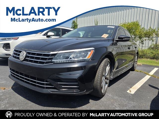 2017 Volkswagen Passat R-Line