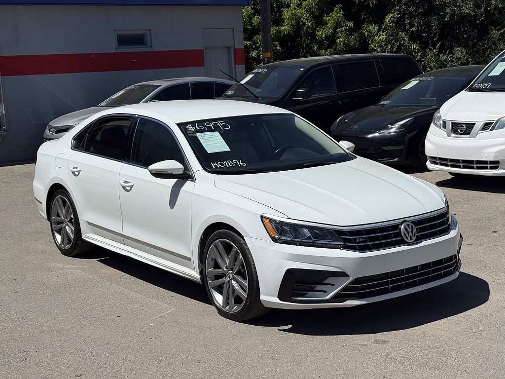 2017 Volkswagen Passat R-Line