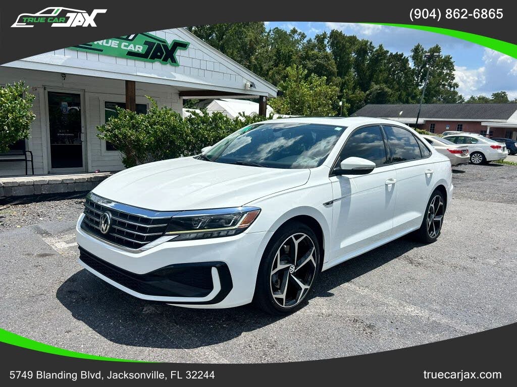 2020 Volkswagen Passat R-Line