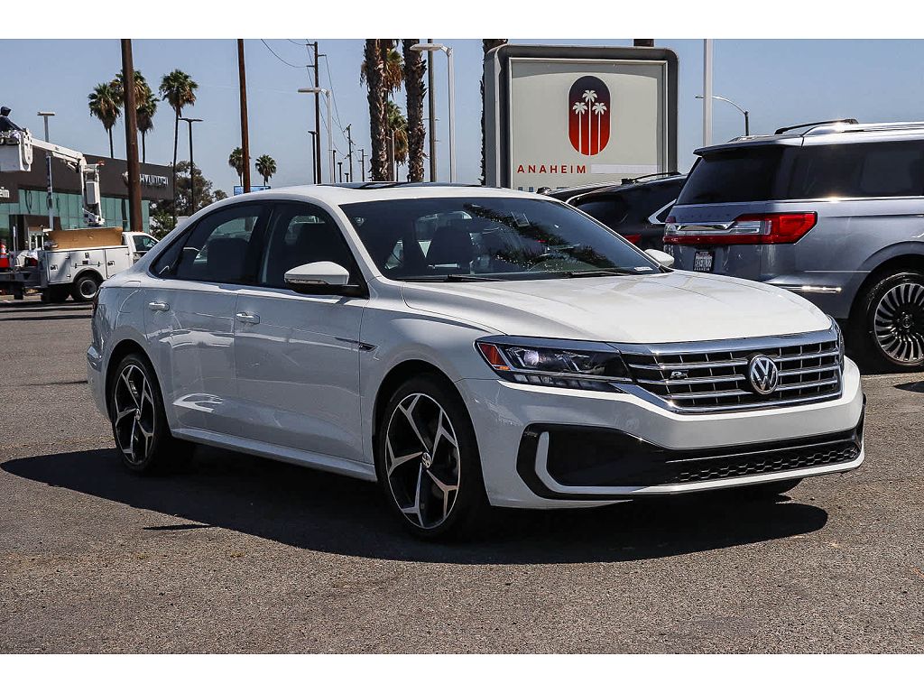 2021 Volkswagen Passat R-Line