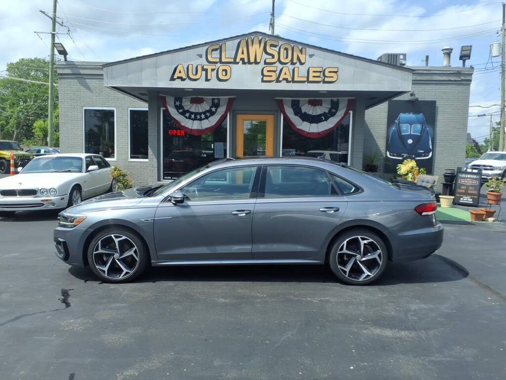 2020 Volkswagen Passat R-Line