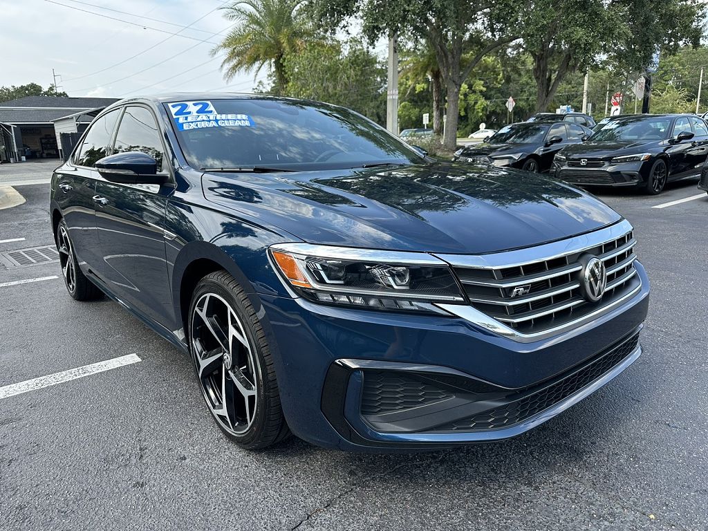 2022 Volkswagen Passat R-Line