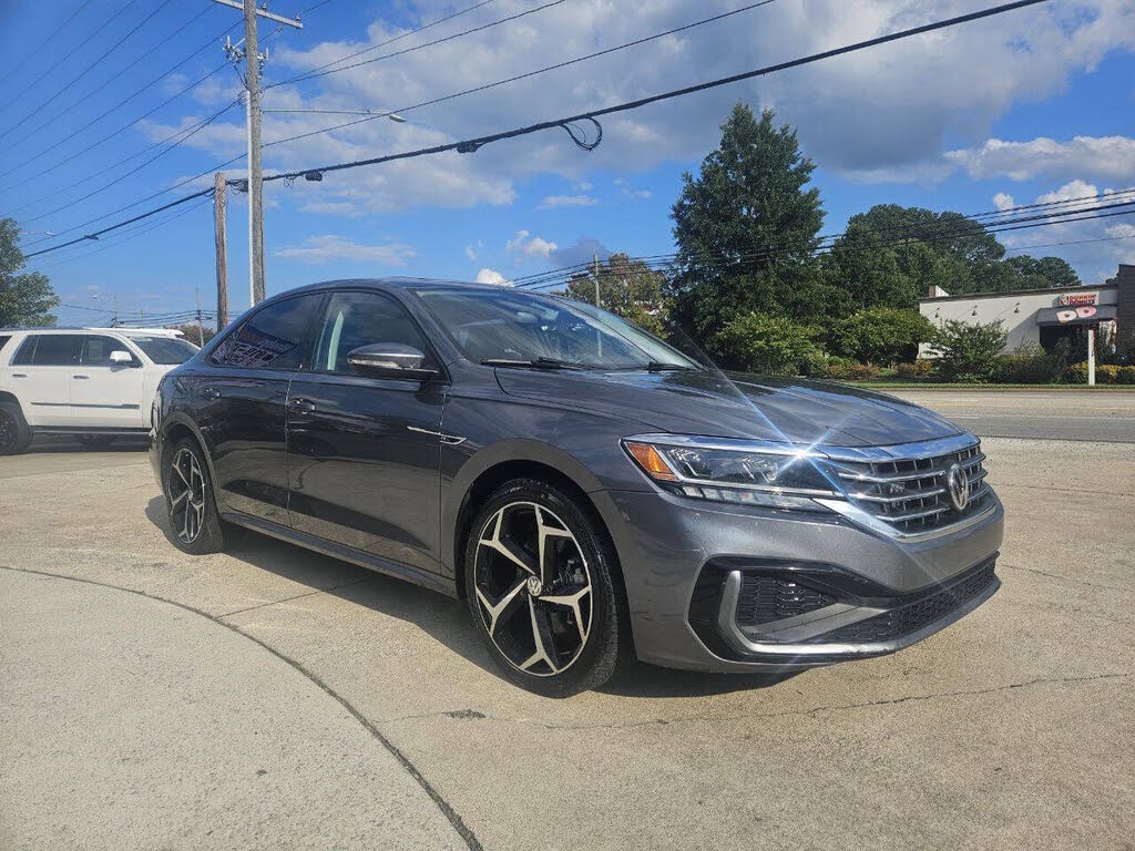 2020 Volkswagen Passat R-Line